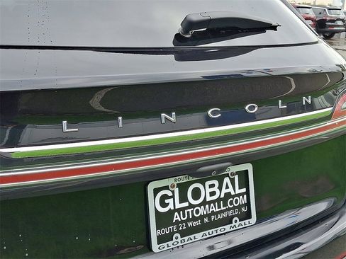 Used 2022 Lincoln Nautilus Reserve w/ Monochromatic Package image 29