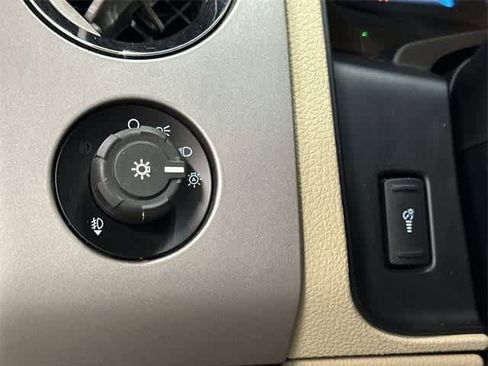 Used 2016 Ford Expedition EL Limited image 19