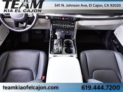 Used 2024 Kia Carnival SX Prestige FWD image 23