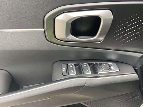 New 2026 Kia Sorento S FWD image 12