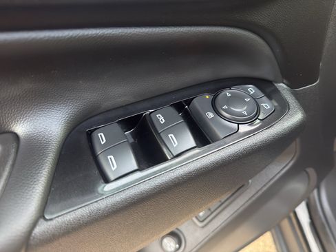 Certified 2024 Chevrolet Equinox Premier AWD/4WD image 12