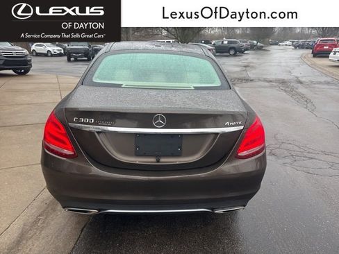 Used 2015 Mercedes-Benz C 300 4MATIC Sedan image 4