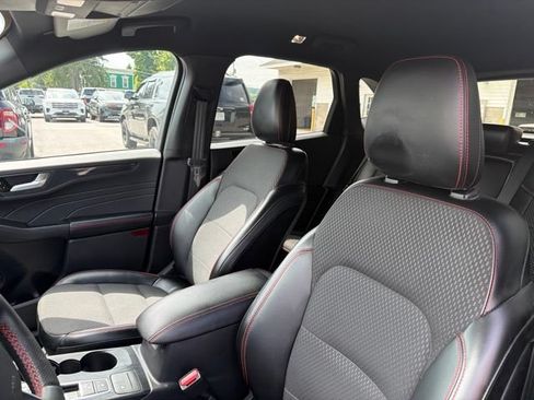 Used 2023 Ford Escape ST-Line Select AWD/4WD image 23