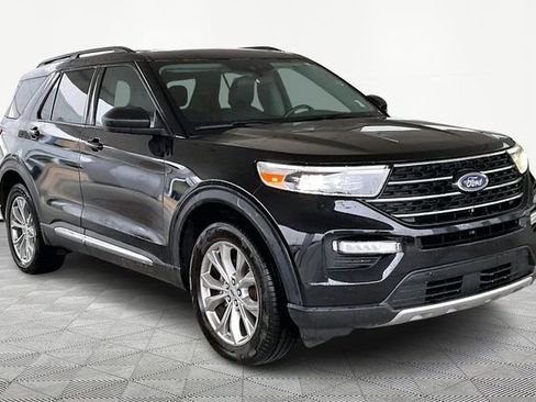 Used 2020 Ford Explorer XLT w/ Equipment Group 202A image 1