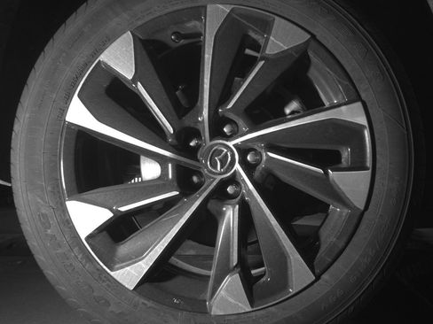 Used 2025 MAZDA CX-50 2.5 Hybrid w/ Premium Plus Pkg image 15