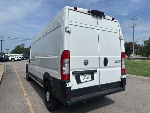 Used 2024 RAM ProMaster 2500 w/ Convenience Group FWD image 6