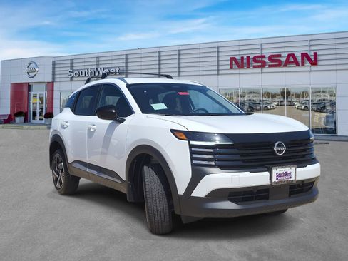 New 2026 Nissan Kicks SV w/ Cold Weather Package FWD image 3