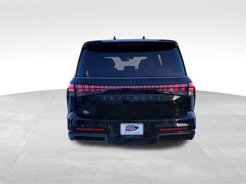 Used 2025 INFINITI QX80 Autograph image 4