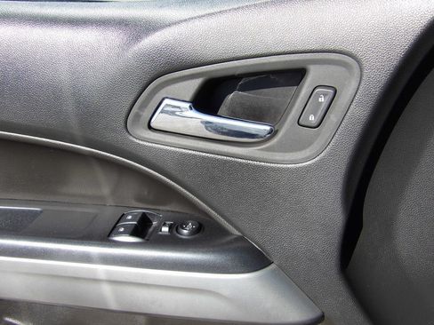Used 2022 Chevrolet Colorado LT w/ Fleet Safety Package RWD image 15