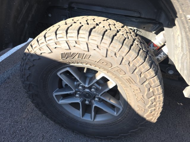 Used 2025 Jeep Gladiator Mojave AWD/4WD image 5