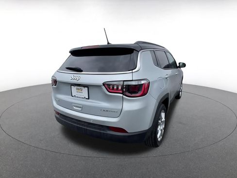 Used 2025 Jeep Compass Limited image 14