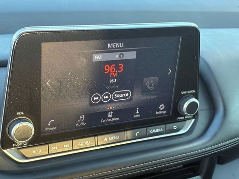 Certified 2024 Nissan Rogue S image 24