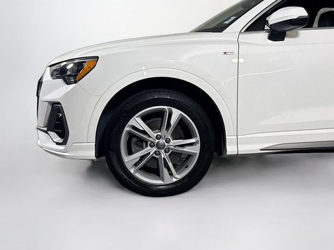 Used 2020 Audi Q3 2.0T Premium w/ Convenience Package AWD/4WD image 23