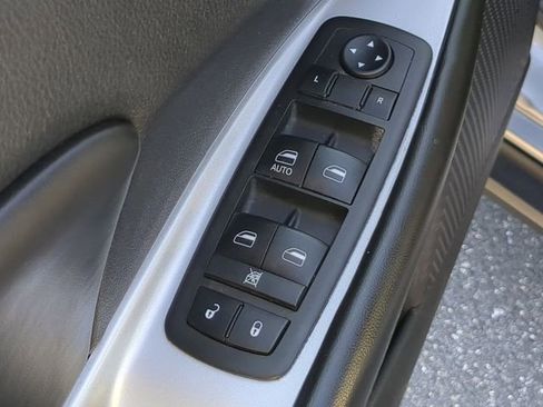 Used 2019 Dodge Journey SE w/ Connectivity Group image 17