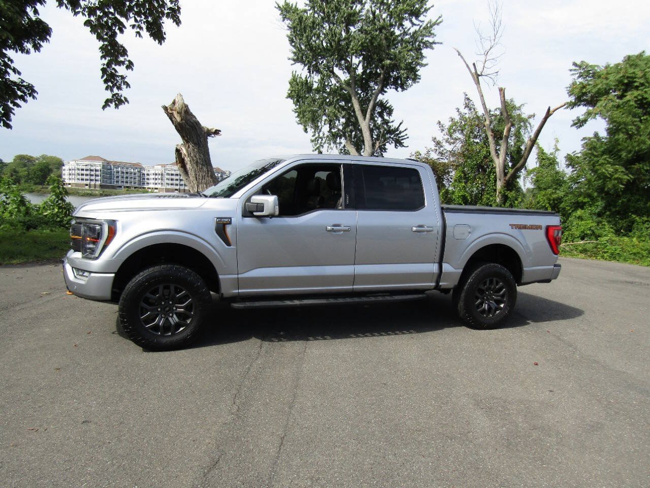 Used 2022 Ford F150 Tremor w/ Equipment Group 402A High AWD/4WD image 3