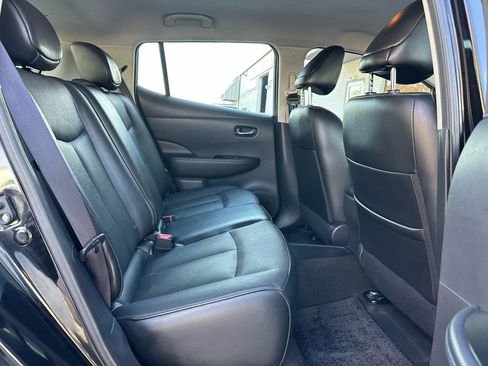 Used 2015 Nissan Leaf SL w/ Premium Package image 25