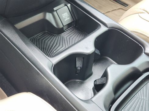 Used 2019 Honda CR-V Touring image 19