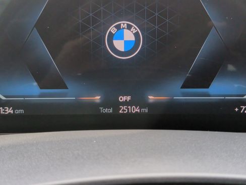 Used 2024 BMW X7 xDrive40i w/ Executive Package image 12