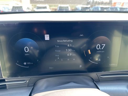 Used 2025 Hyundai Kona Limited AWD/4WD image 42