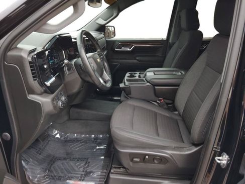 Used 2023 Chevrolet Silverado 1500 LT AWD/4WD image 16