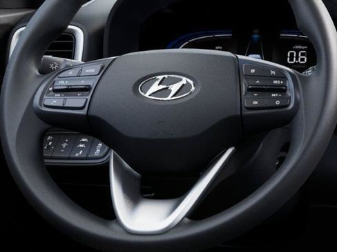 New 2026 Hyundai Venue SE FWD image 15