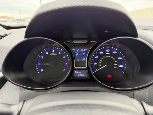 Used 2014 Hyundai Veloster Turbo image 14