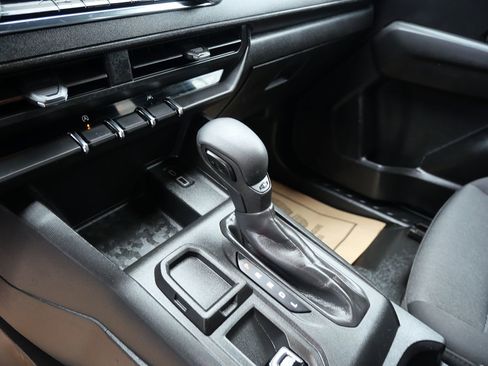 Used 2023 Chevrolet Colorado W/T image 14