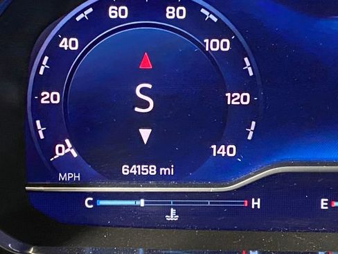 Used 2022 Chevrolet Tahoe RST w/ Sport Performance Package image 18