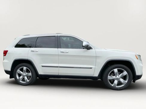 Used 2012 Jeep Grand Cherokee Overland image 2