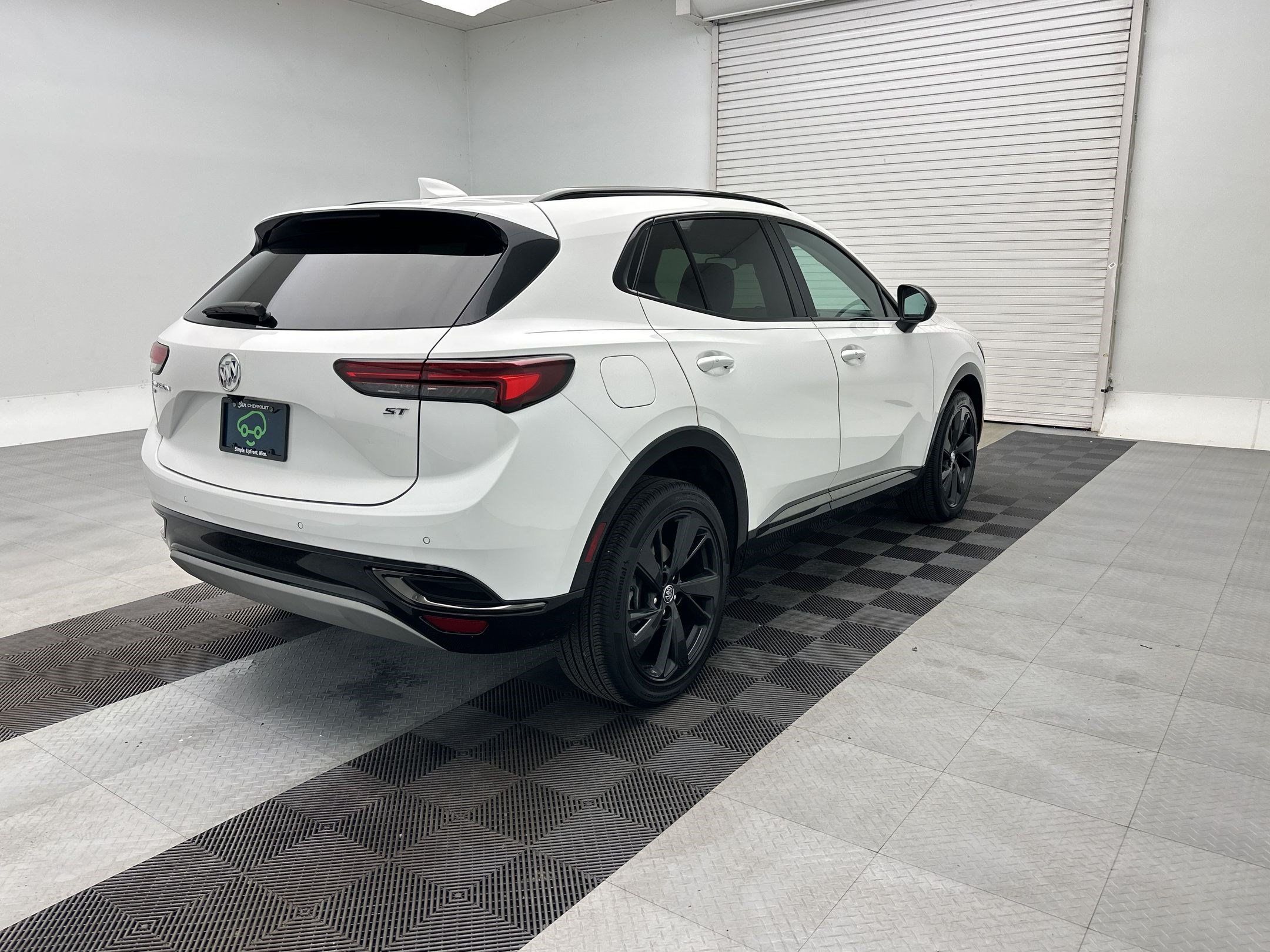 Certified 2023 Buick Envision Preferred w/ Sport Touring Package AWD/4WD image 9