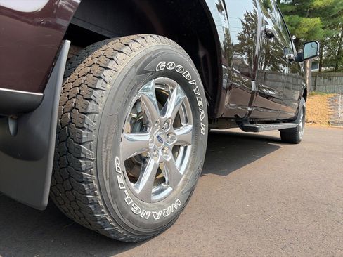 Used 2018 Ford F150 XLT w/ Equipment Group 302A Luxury AWD/4WD image 7