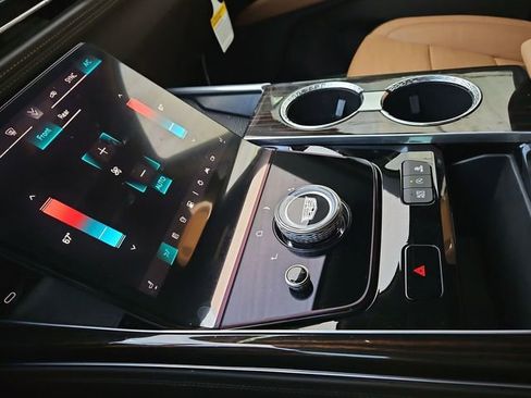 Used 2025 Cadillac Escalade Premium Luxury w/ Touring Package image 15