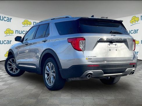 Used 2023 Ford Explorer Limited image 4