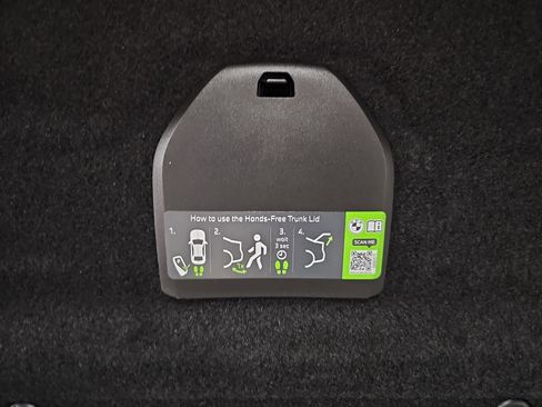 New 2026 BMW 740i xDrive w/ Executive Package image 15