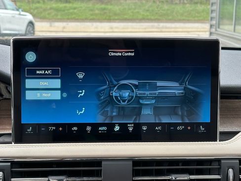 New 2026 Lincoln Corsair Grand Touring w/ Jet Appearance Package image 15