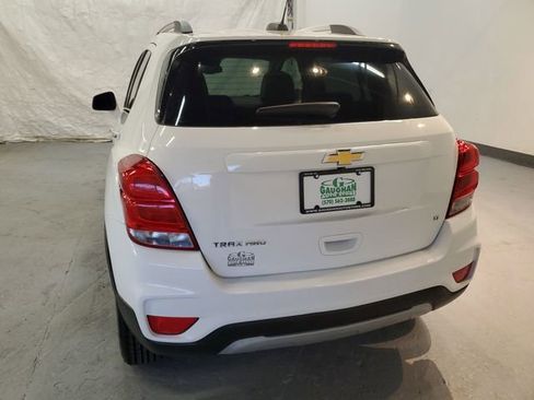 Used 2017 Chevrolet Trax LT w/ LT Convenience Package AWD/4WD image 5
