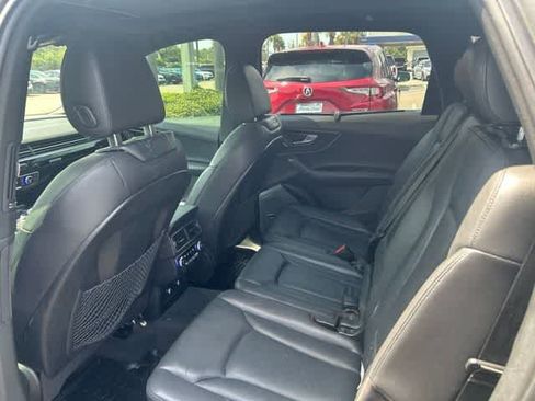 Used 2018 Audi Q7 3.0T Premium Plus w/ Premium Plus Package AWD/4WD image 12