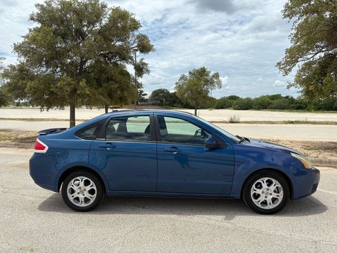 Used 2009 Ford Focus SES FWD image 39
