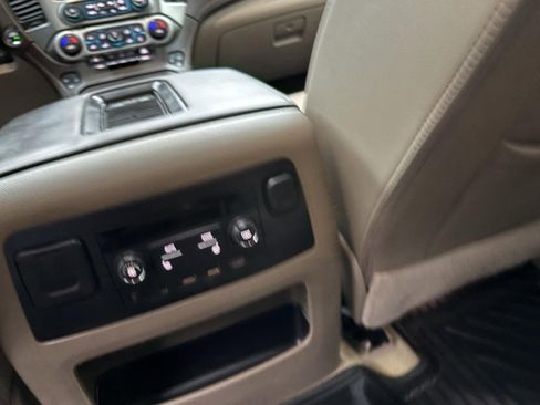 Used 2018 Chevrolet Tahoe Premier image 32