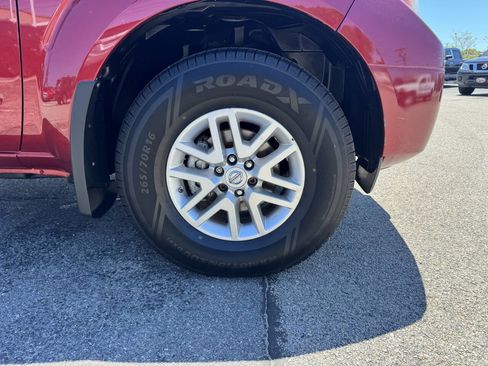 Used 2014 Nissan Frontier SV AWD/4WD image 14