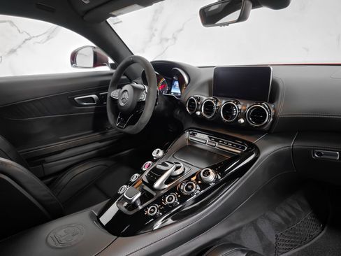 Used 2018 Mercedes-Benz AMG GT C image 18
