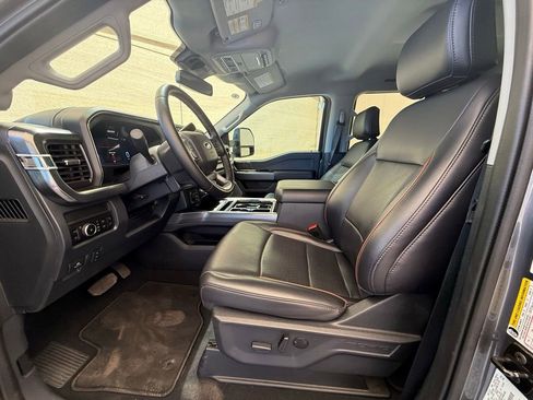 Used 2025 Ford F350 Lariat w/ Black Appearance Package AWD/4WD image 20