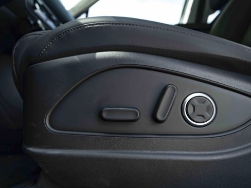 Used 2026 Hyundai Palisade SEL Premium FWD image 42