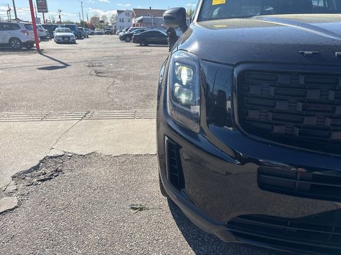 Used 2021 Kia Telluride EX w/ EX Premium Package AWD/4WD image 7