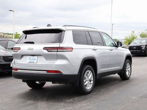 New 2025 Jeep Grand Cherokee L Laredo w/ Luxury Tech Group I AWD/4WD image 5