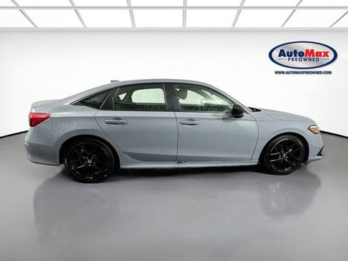 Used 2024 Honda Civic Sport image 9