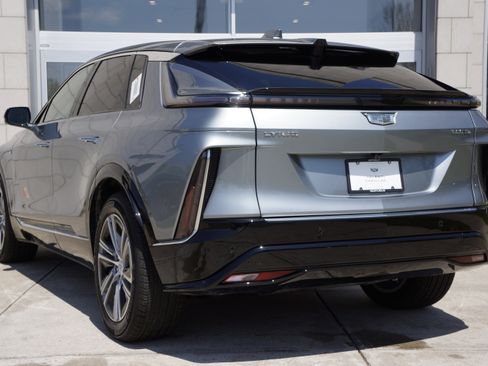 Used 2024 Cadillac Lyriq Tech image 9