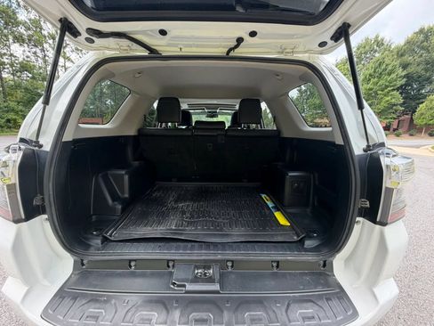 Used 2019 Toyota 4Runner TRD Off-Road Premium AWD/4WD image 18