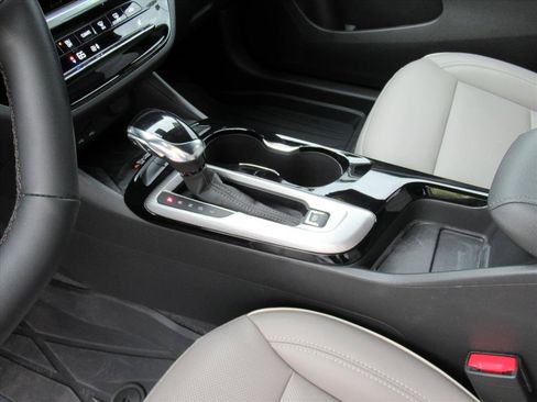 Used 2024 Buick Envista Avenir image 17