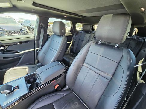 Used 2025 Land Rover Range Rover Evoque S AWD/4WD image 21